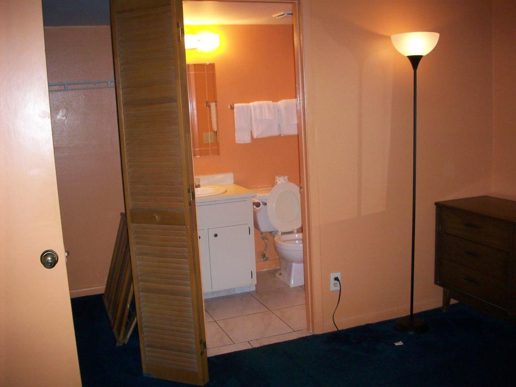 All-Suite Motel エッジウォーター 部屋 写真